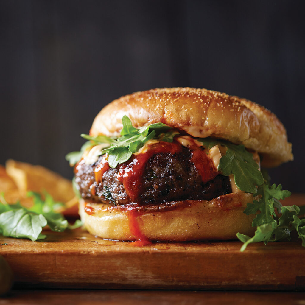 Bønneburger med Sriracha Aioli