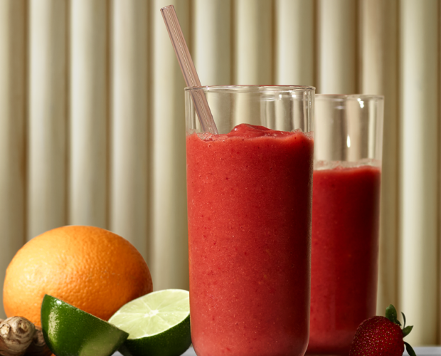 Jordbær, Eple,Sitrus, Ingefær Smoothie